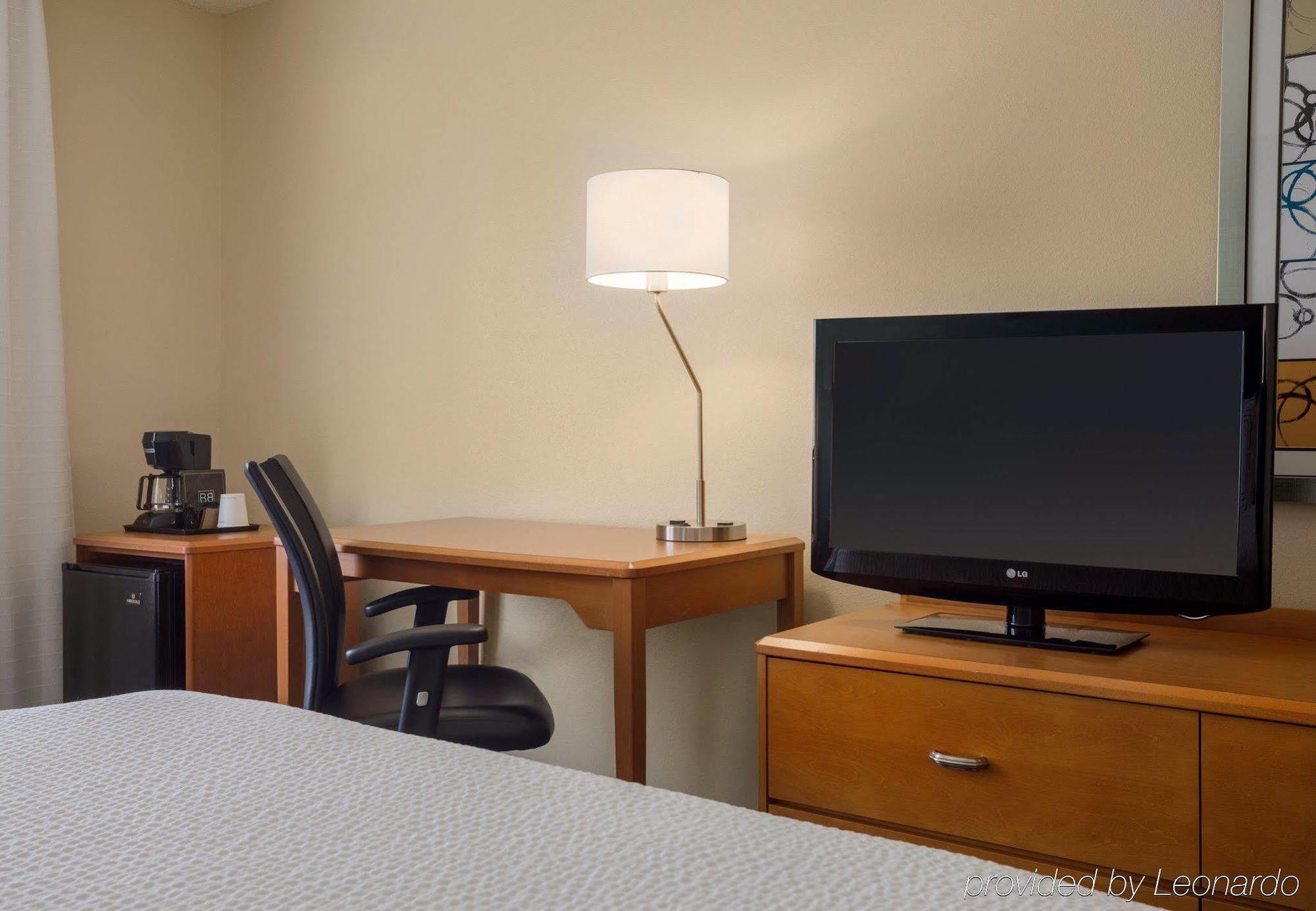 Comfort Inn & Suites Texas City Exterior photo